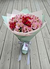 Букет цветов из:  Альстромерии в Енисейске