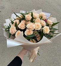 Букет Кремовые розы Латте в Енисейске