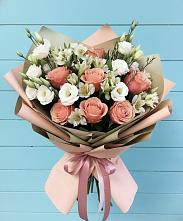 Букет цветов из:  Розы, Альстромерии и Лизиантусы #REPLACE_PRED# Енисейске
