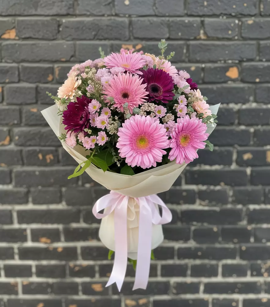 Букет цветов из: Герберы и Хризантемы в Енисейске