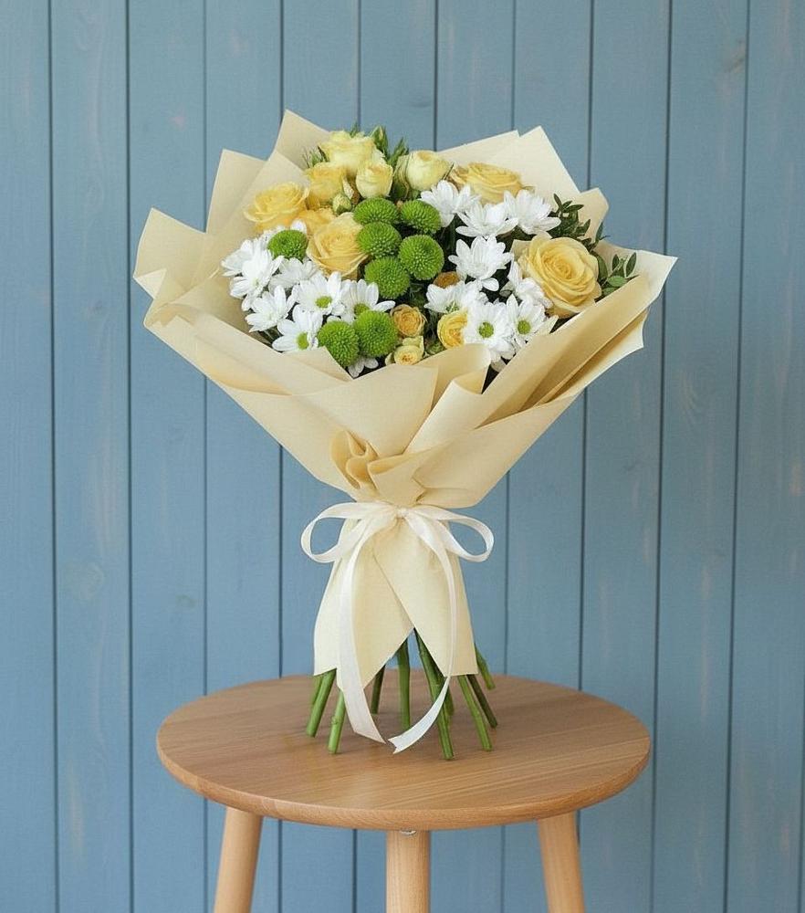 Букет цветов из: Хризантемы и Розы в Енисейске