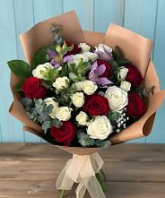 Букет цветов из:  Розы и Альстромерии в Енисейске