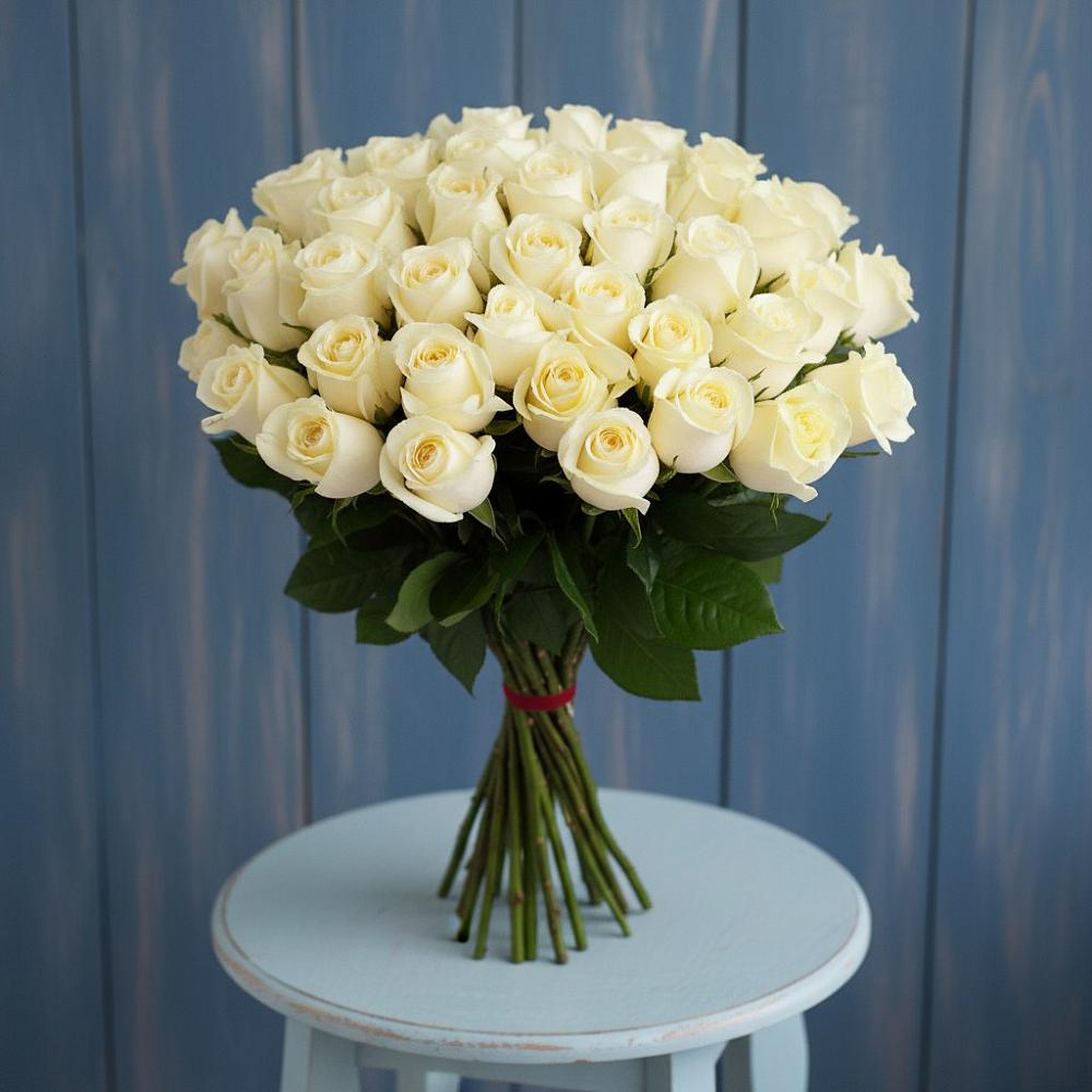 Букет 51 Белая роза Эдлесс Лав в Енисейске