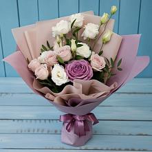 Букет цветов из:  Розы и Лизиантусы в Енисейске
