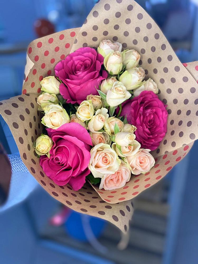 Букет цветов из: Розы в Енисейске