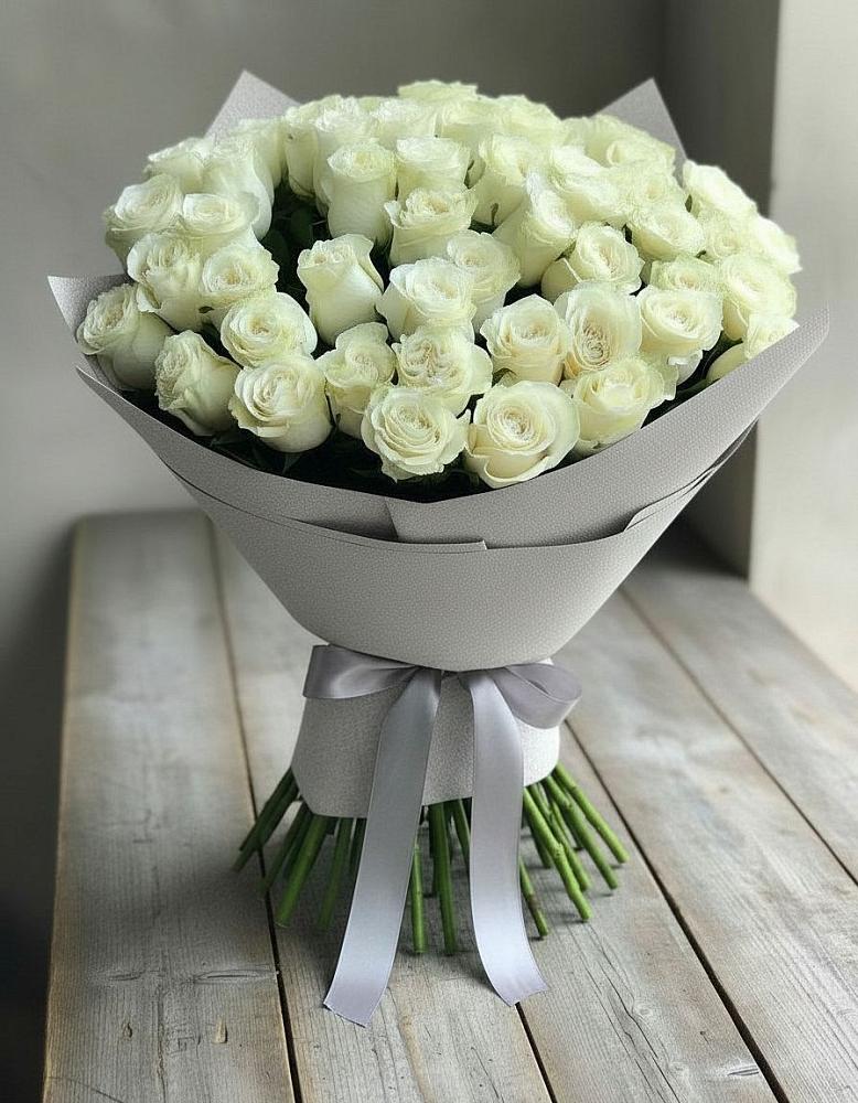 Букет 35 Белых роз в Енисейске