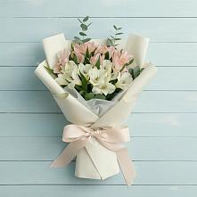 Букет цветов из:  Альстромерии в Енисейске
