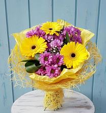 Букет цветов из:  Хризантемы и Герберы в Енисейске