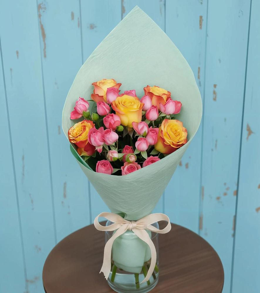 Букет цветов из: Розы в Енисейске