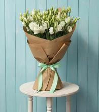 Букет цветов из:  Лизиантусы в Енисейске