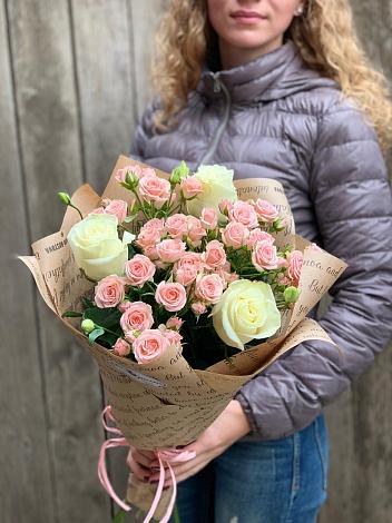 Букет цветов из: Розы в Енисейске