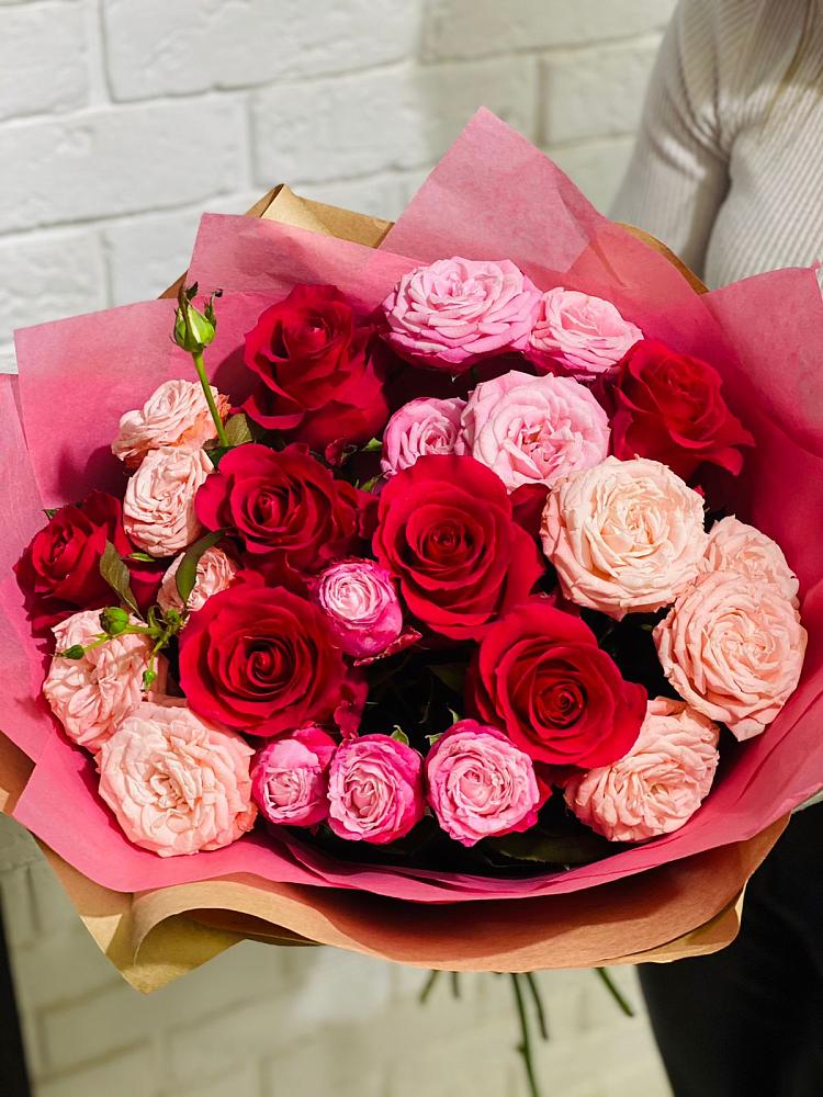 Букет цветов из: Розы в Енисейске