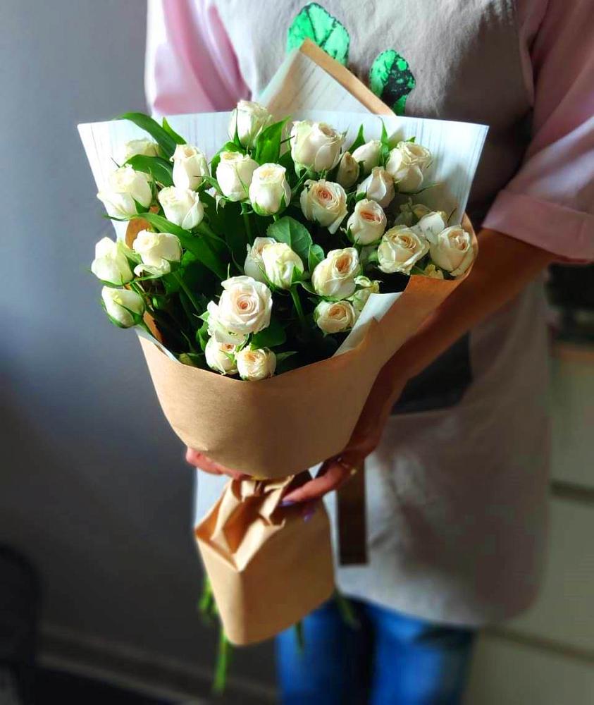 Букет цветов из: Розы в Енисейске