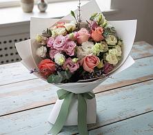 Букет цветов из:  Розы, Лизиантусы и Гвоздики в Енисейске