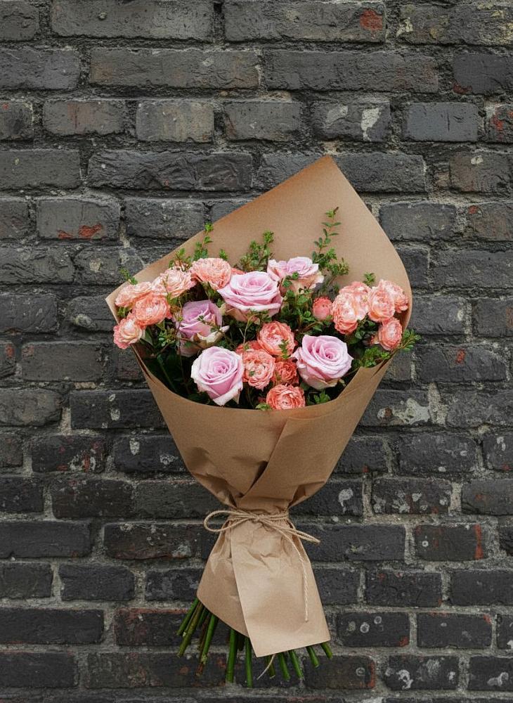 Букет цветов из: Розы в Енисейске