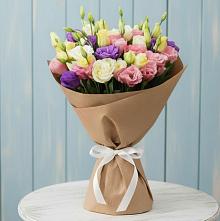 Букет цветов из:  Лизиантусы в Енисейске
