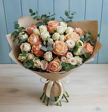Букет цветов из:  Альстромерии и Розы в Енисейске